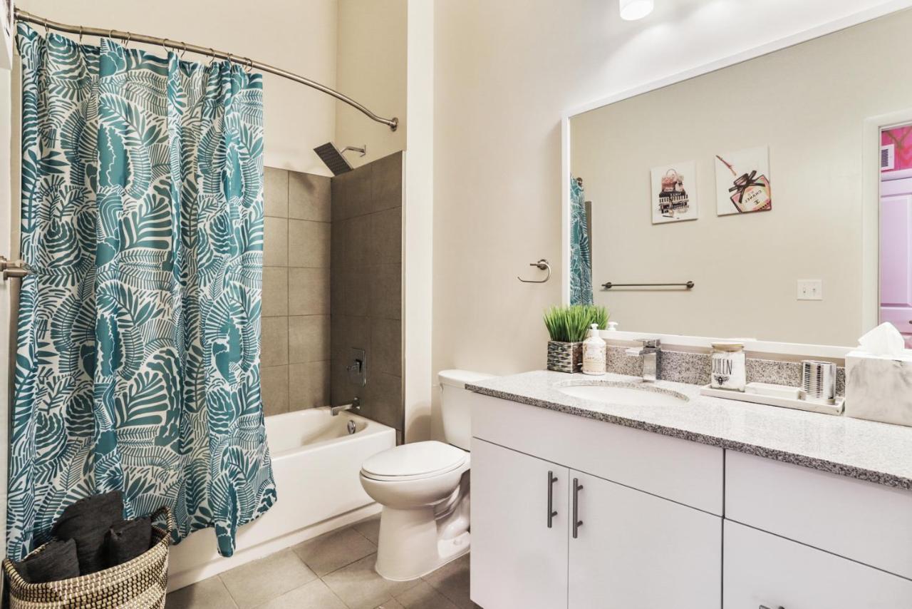 Lux House Of Champagne 2Br 2Ba Free Parking & Wifi Lägenhet Baltimore Exteriör bild